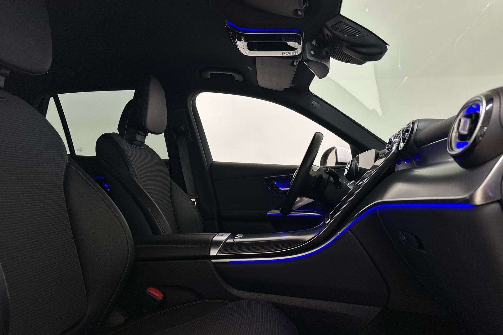 MERCEDES-BENZ GLC 2023