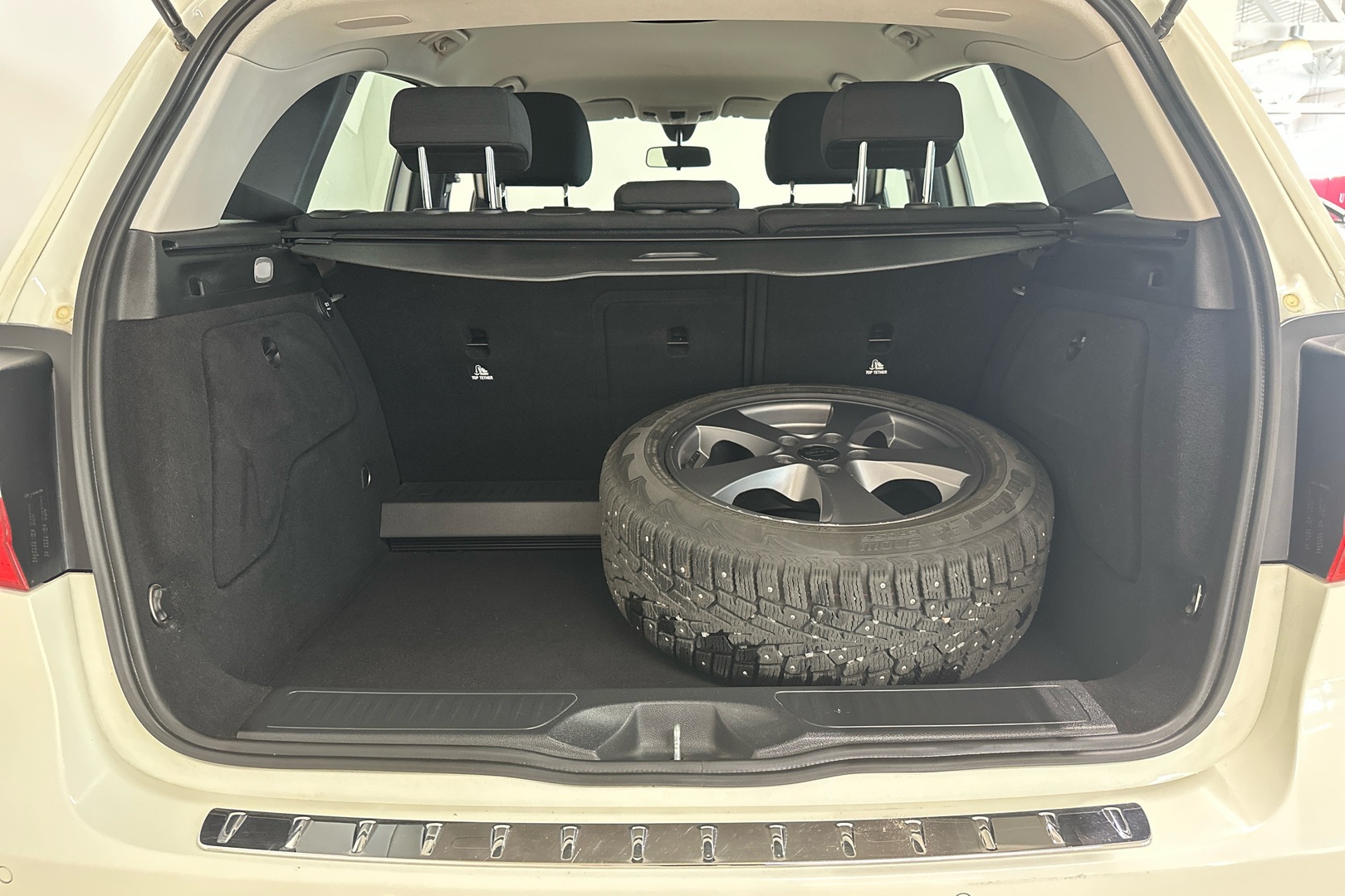 MERCEDES-BENZ B 2013