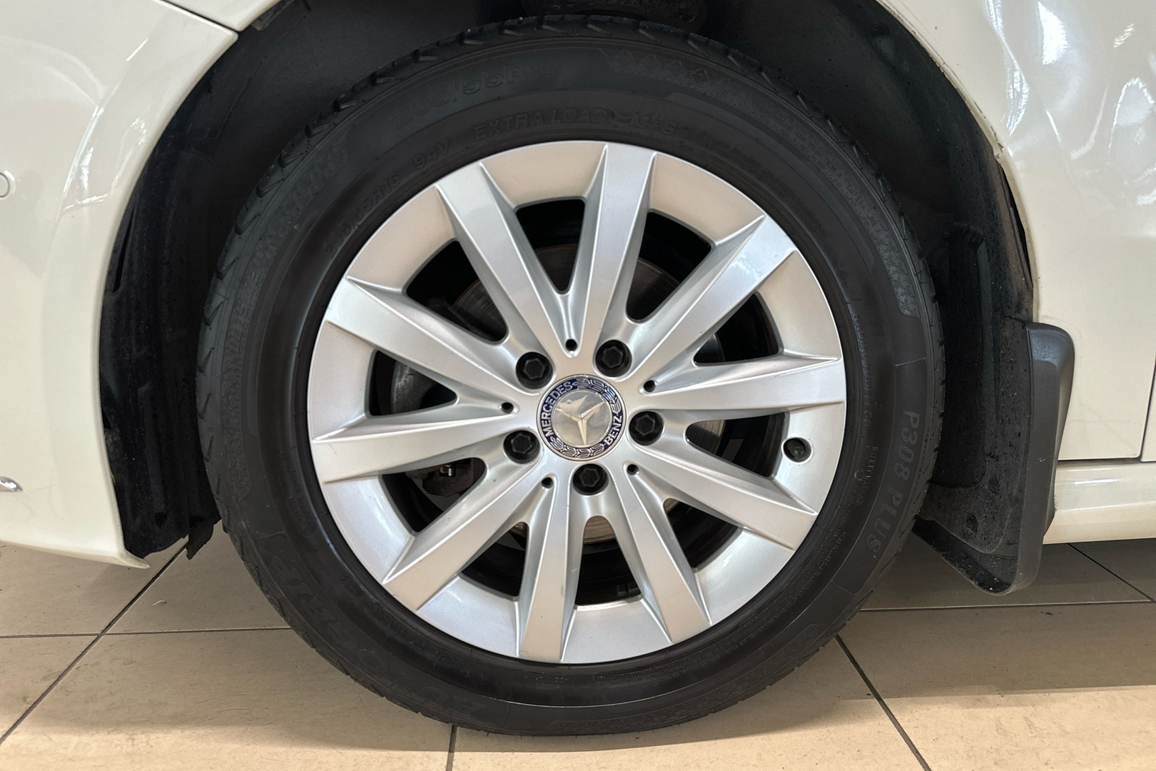 MERCEDES-BENZ B 2013