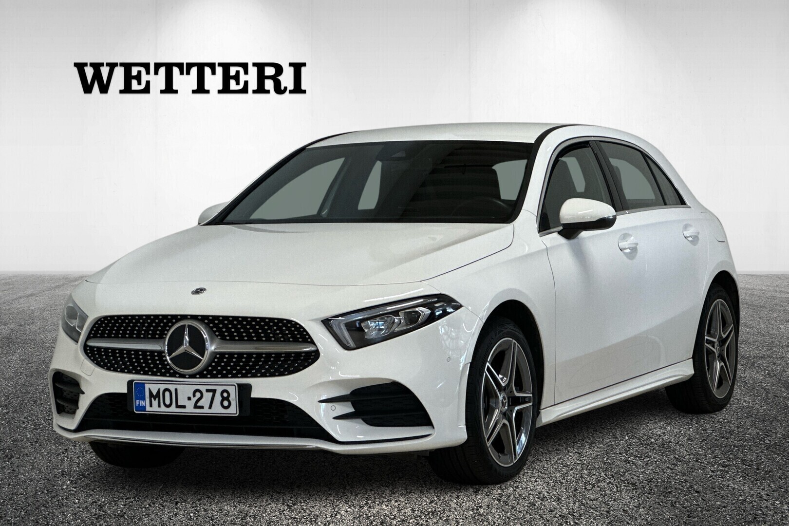 MERCEDES-BENZ A 2023