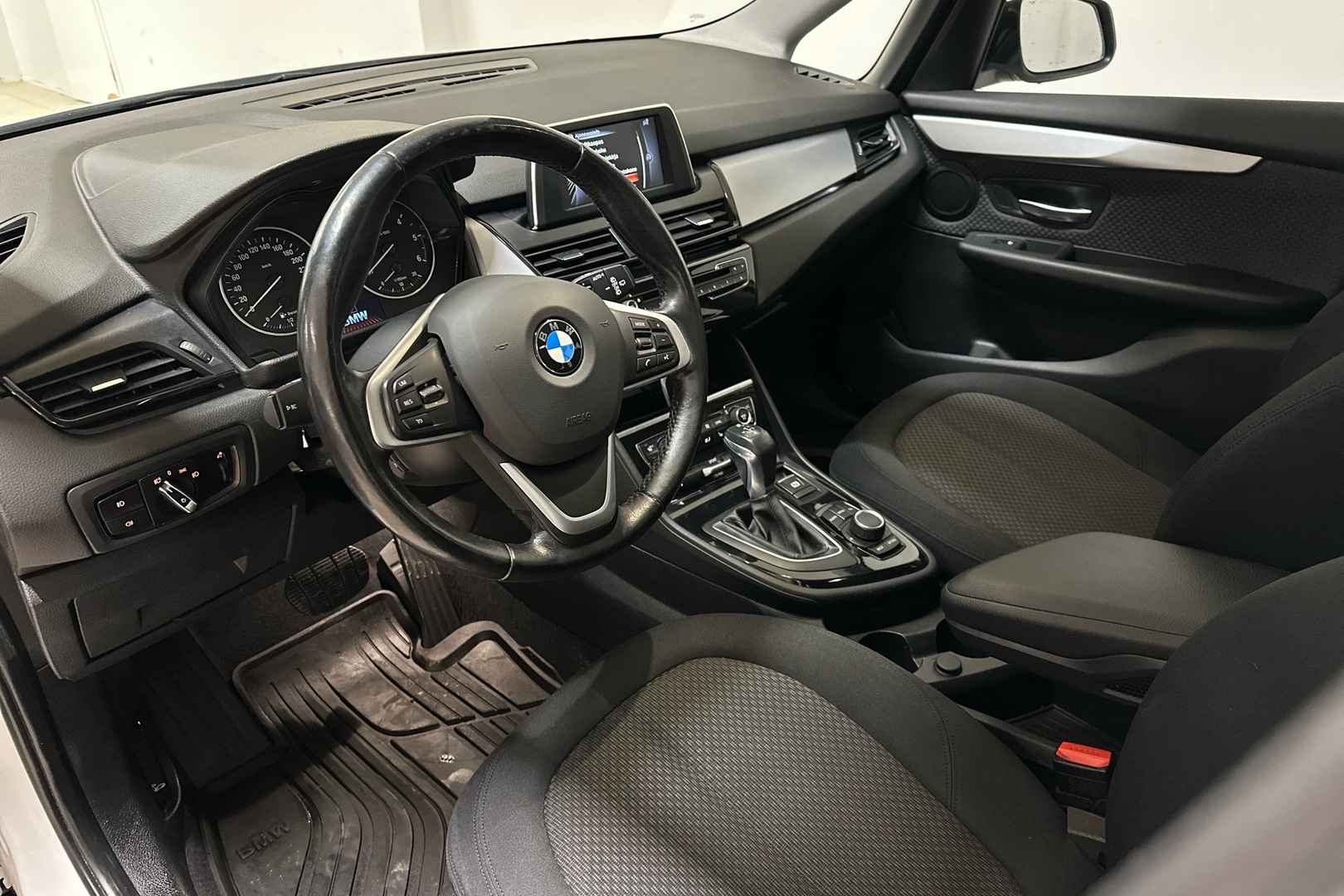 BMW 220 2016