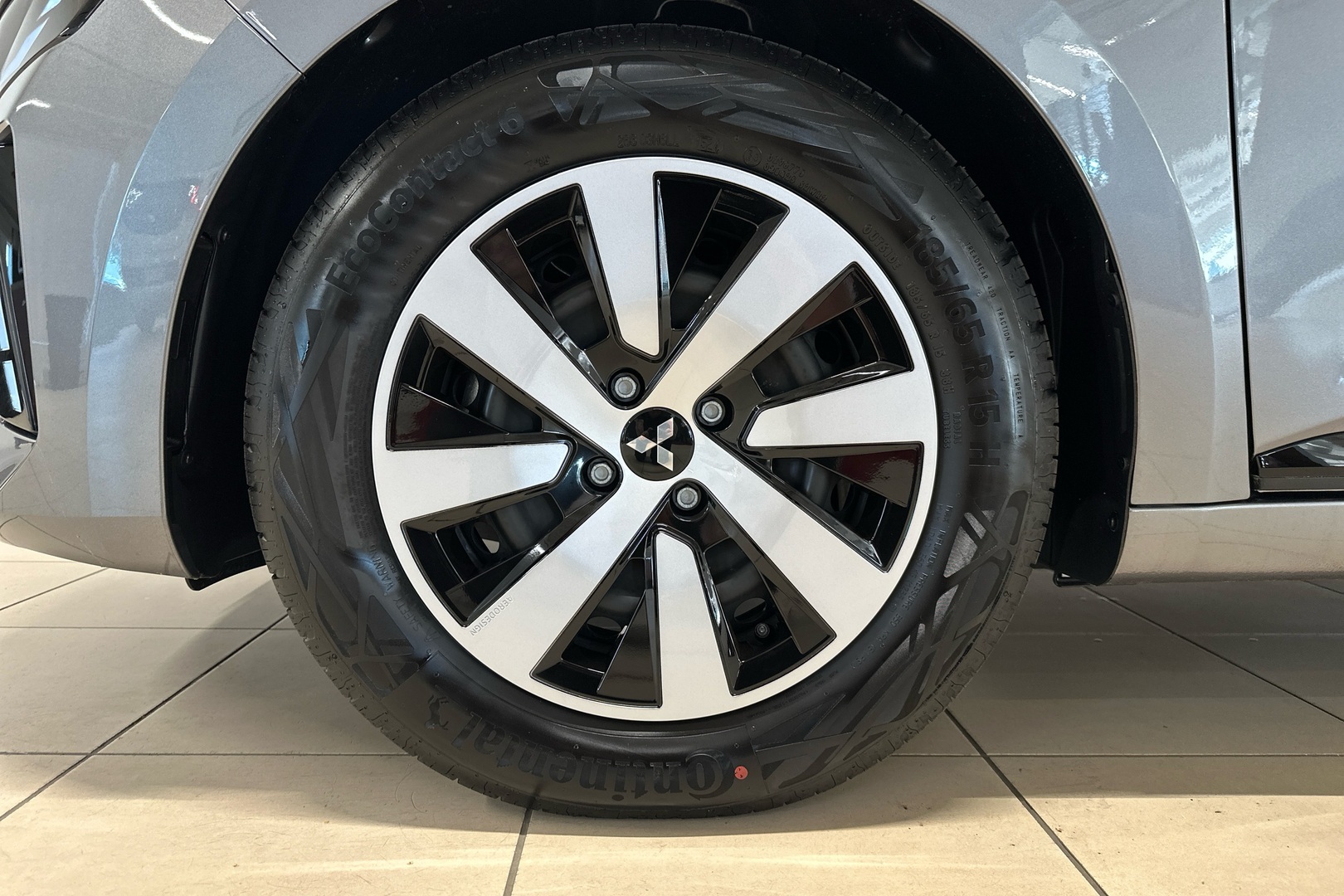 MITSUBISHI Colt 2025