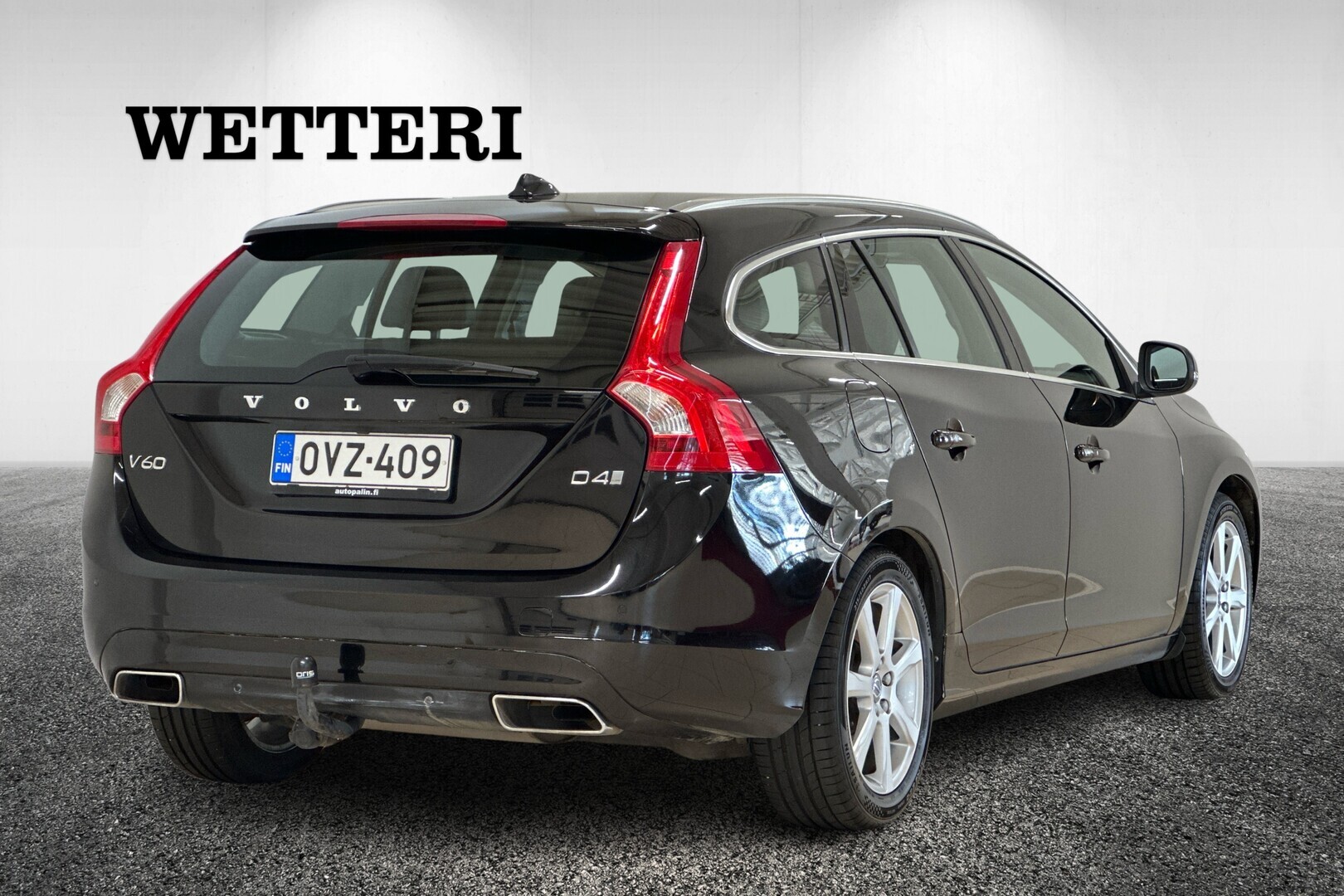 VOLVO V60 3