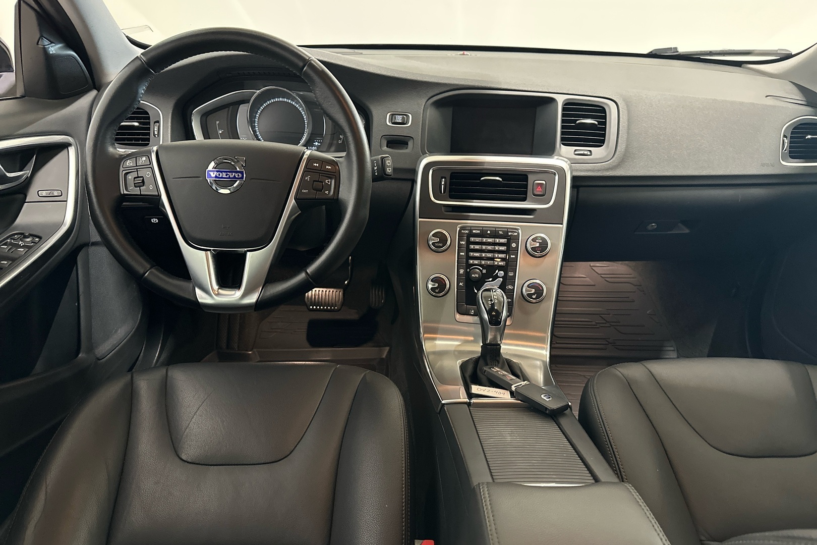 VOLVO V60 8