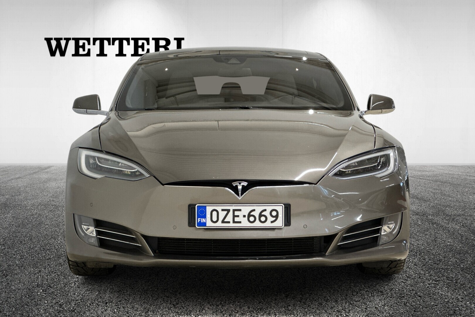 TESLA Model S 2016