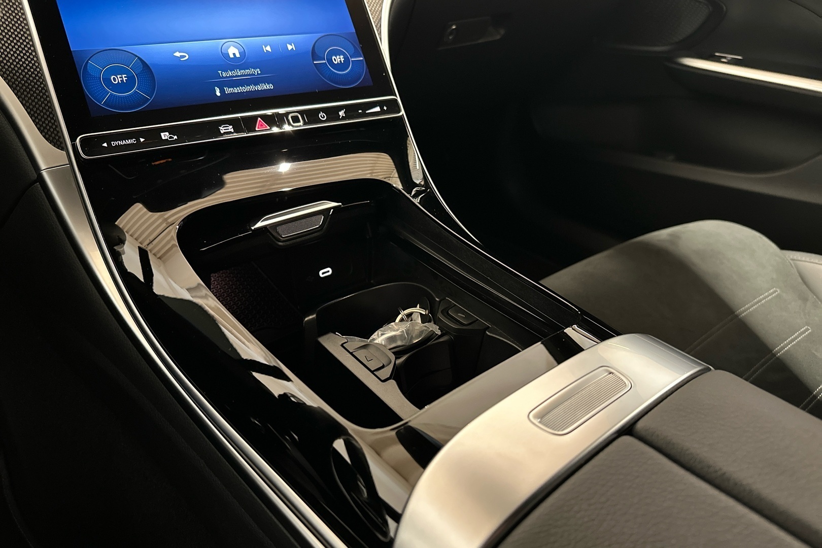 MERCEDES-BENZ C 2022