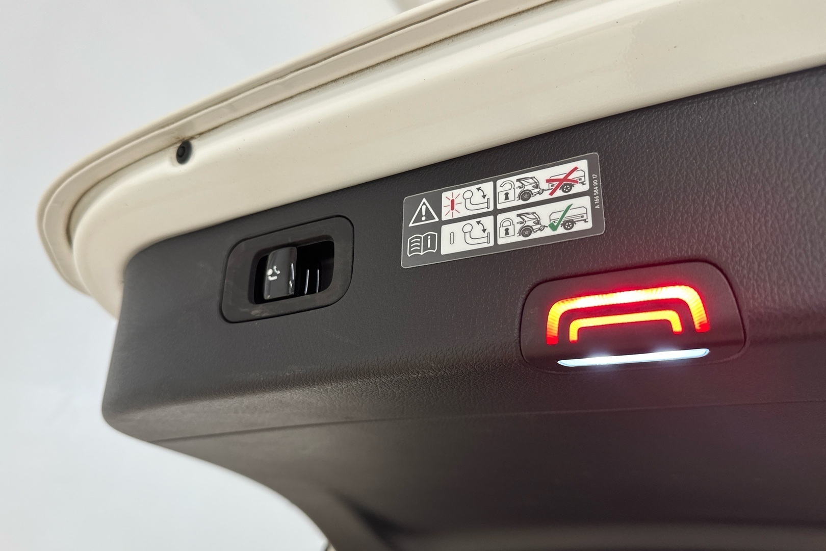 MERCEDES-BENZ C 2022