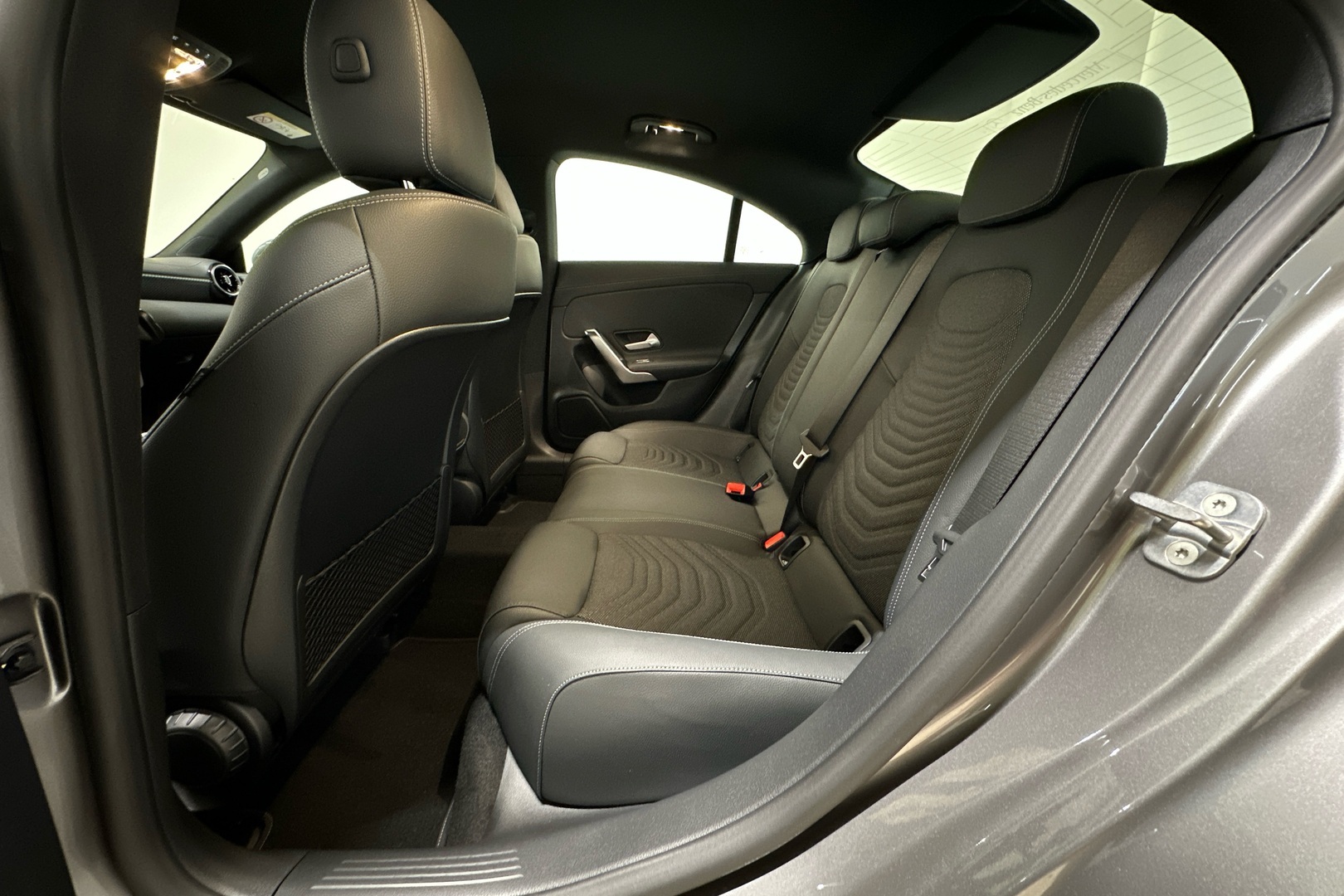 MERCEDES-BENZ CLA 2025