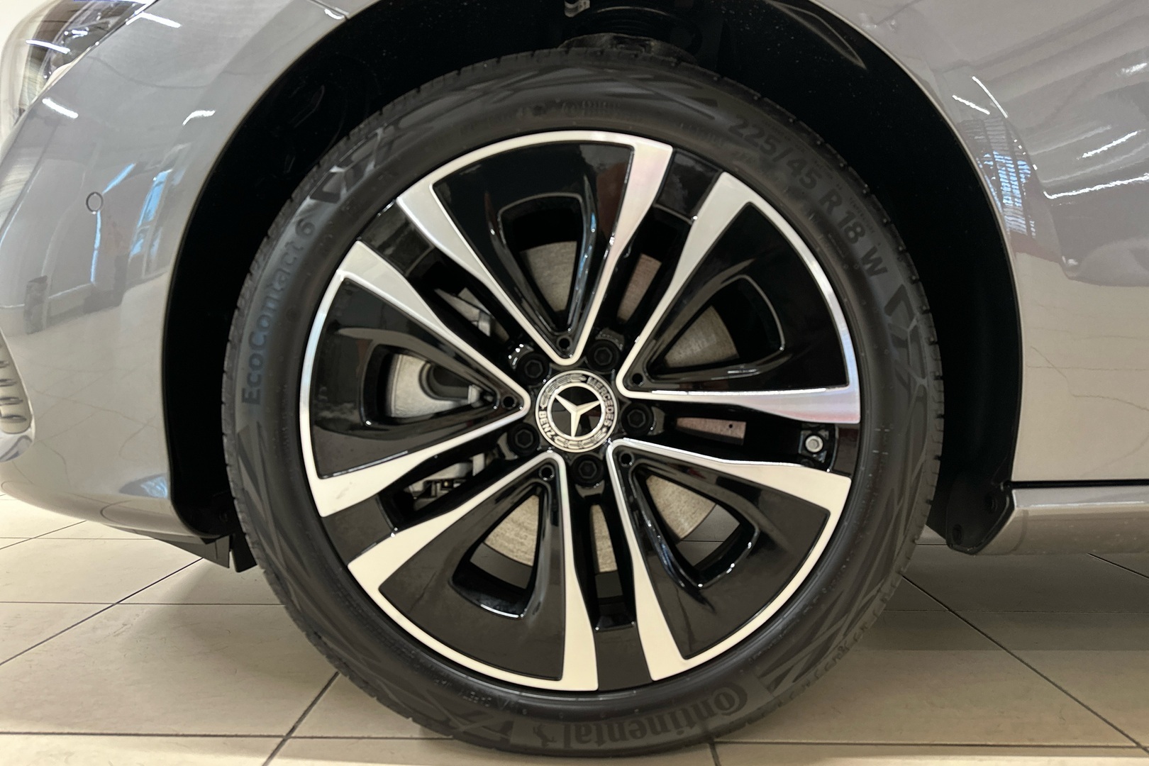 MERCEDES-BENZ CLA 2025