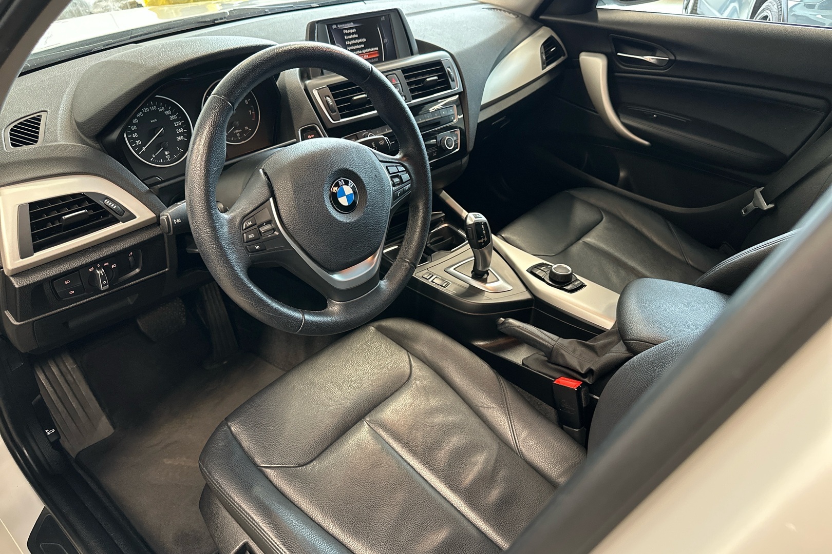 BMW 120 8