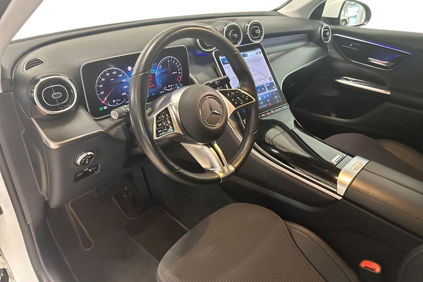 MERCEDES-BENZ GLC 2024