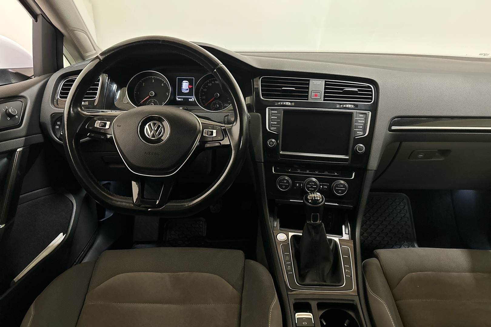 VOLKSWAGEN Golf 2014