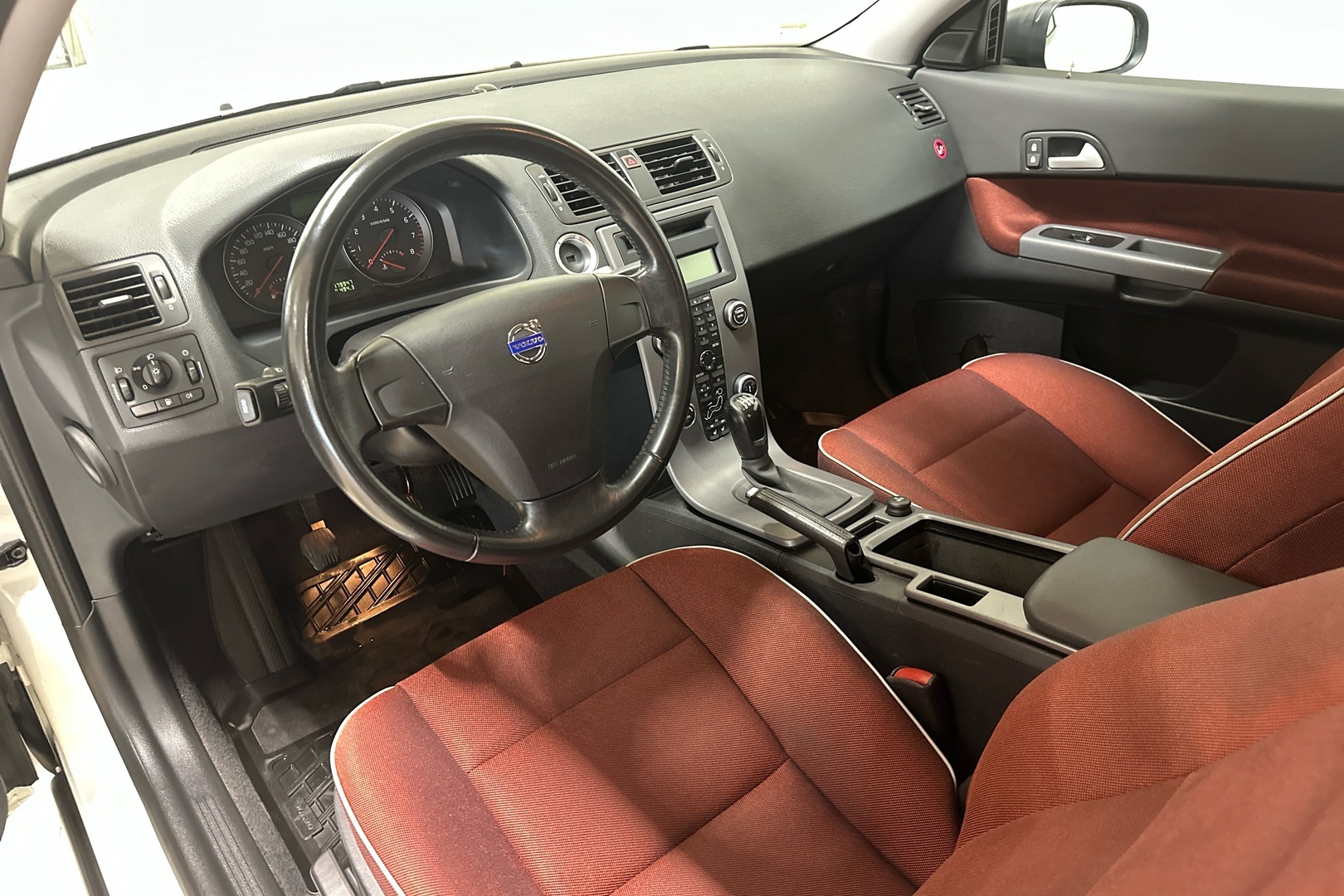 VOLVO C30 2008