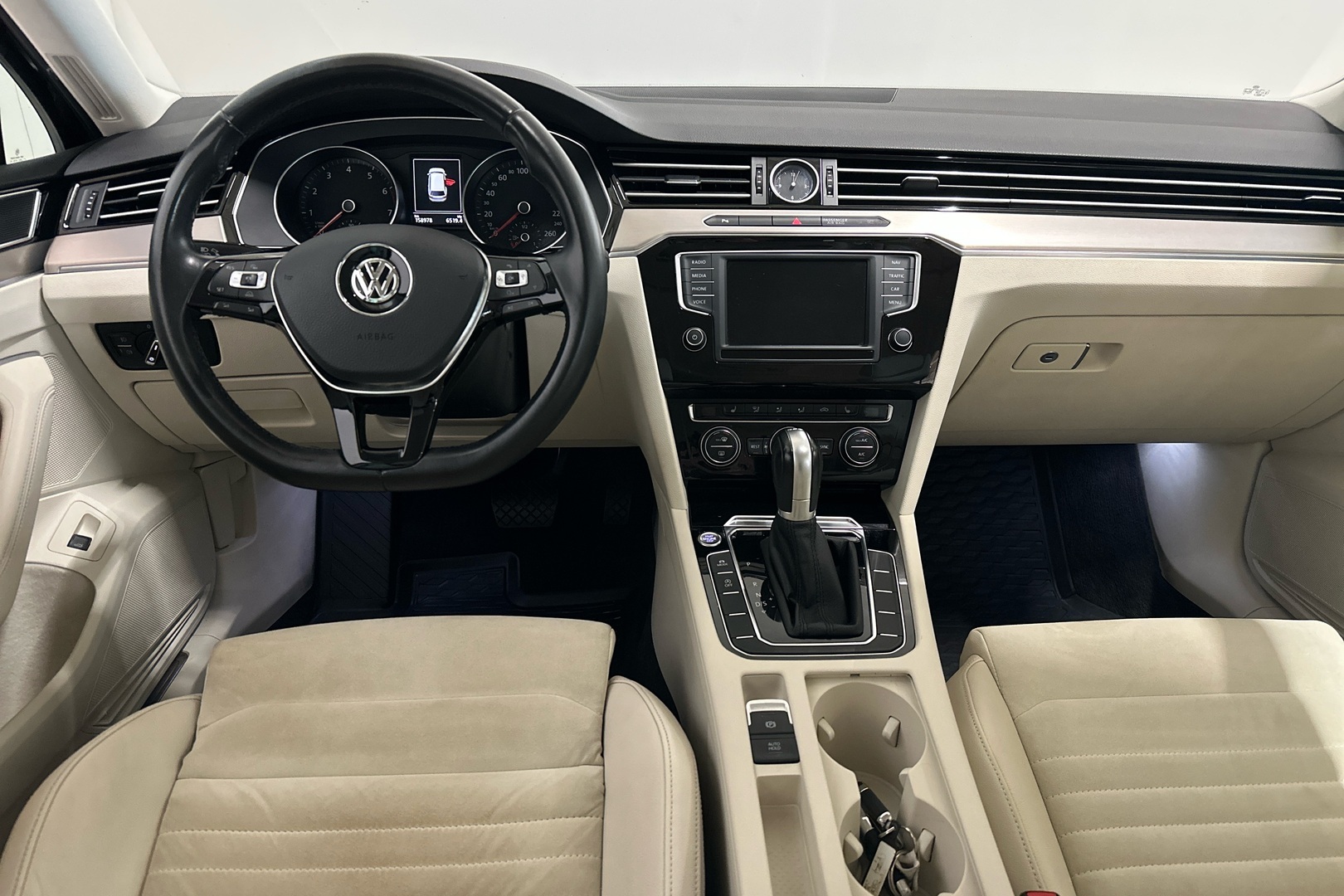 VOLKSWAGEN Passat 2015