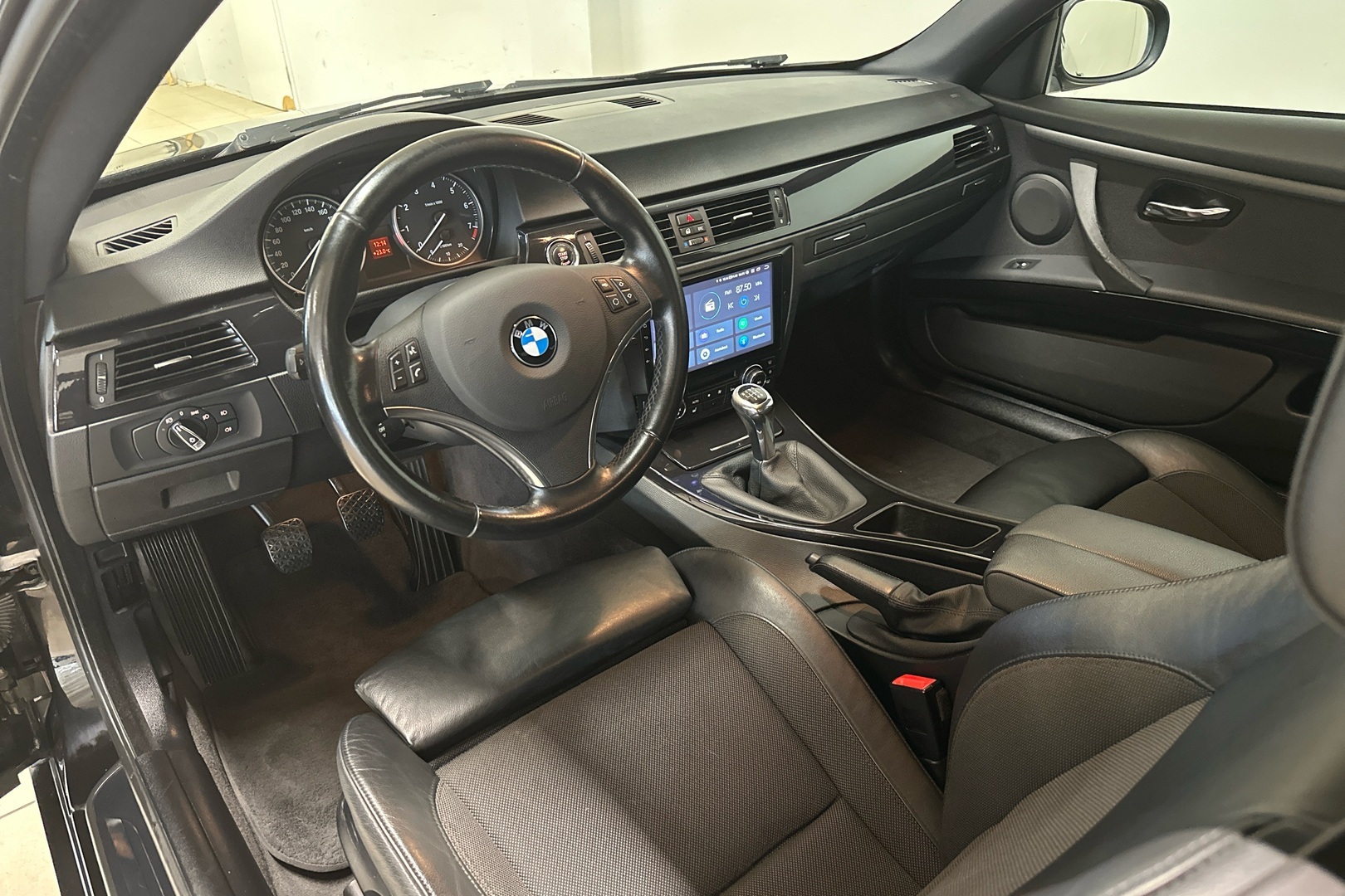 BMW 318 2010