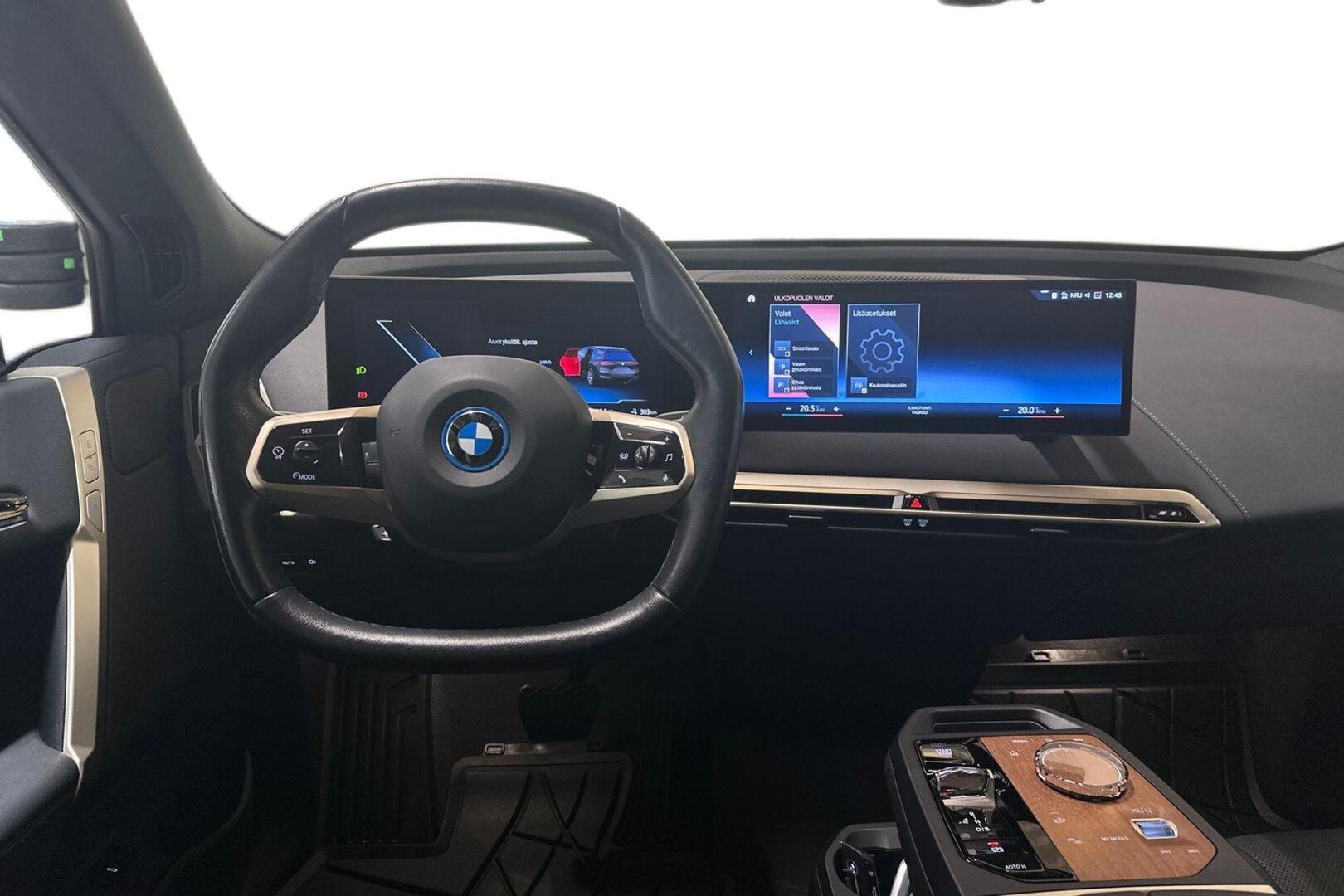 BMW iX 2022