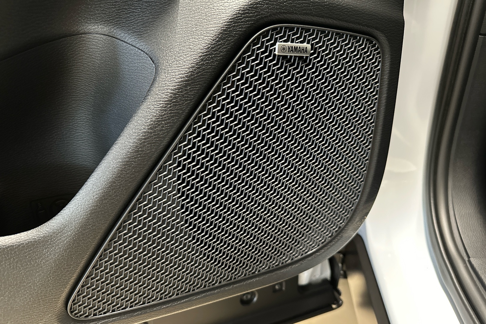 MITSUBISHI Outlander 2025