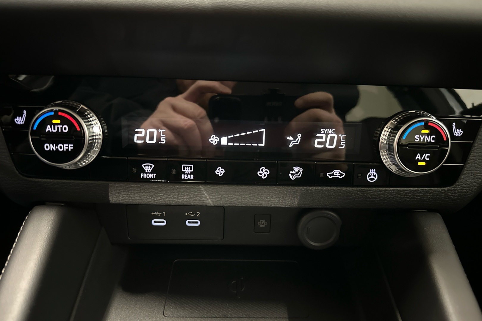 MITSUBISHI Outlander 2025