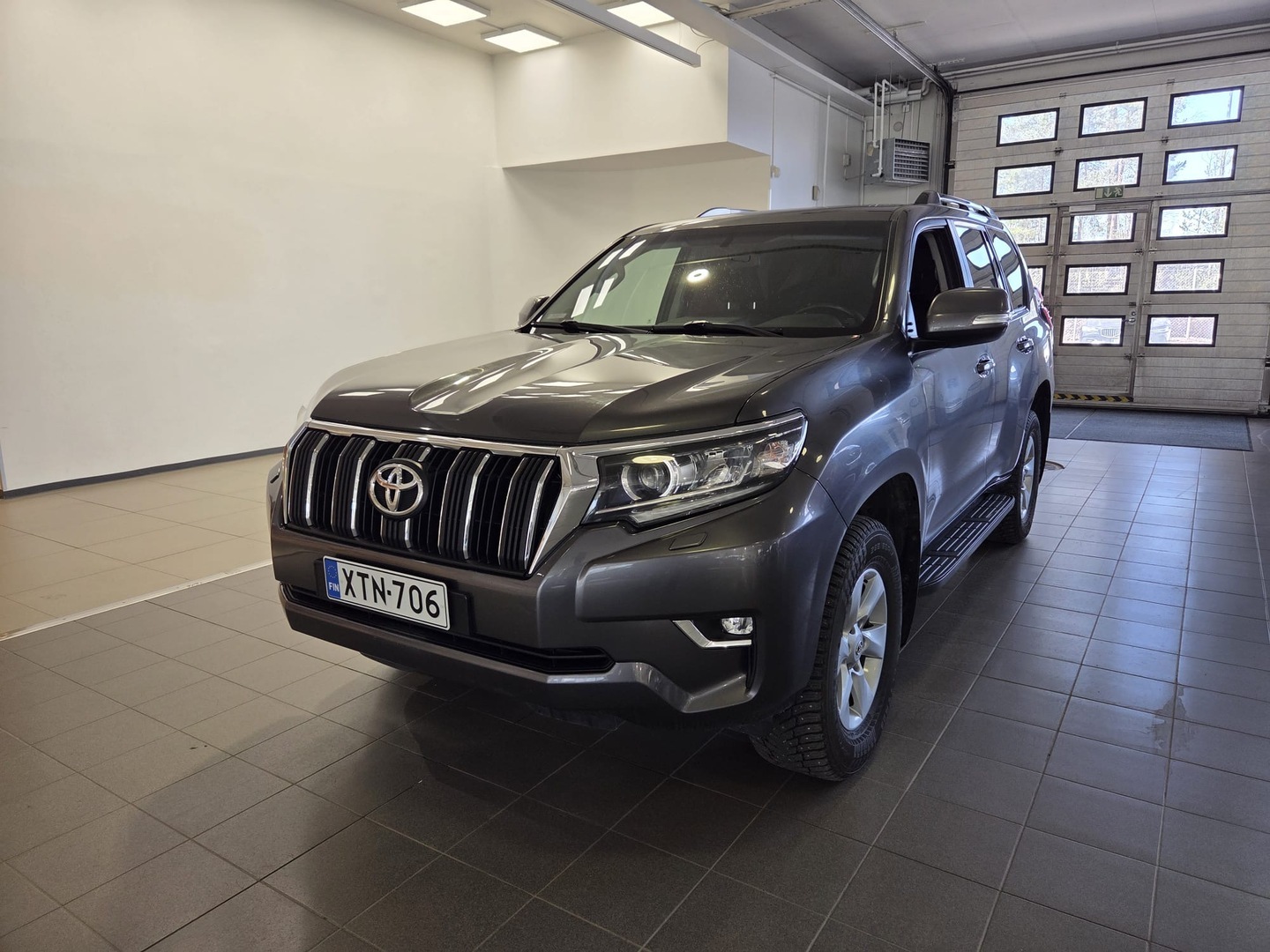 TOYOTA Land Cruiser 2018