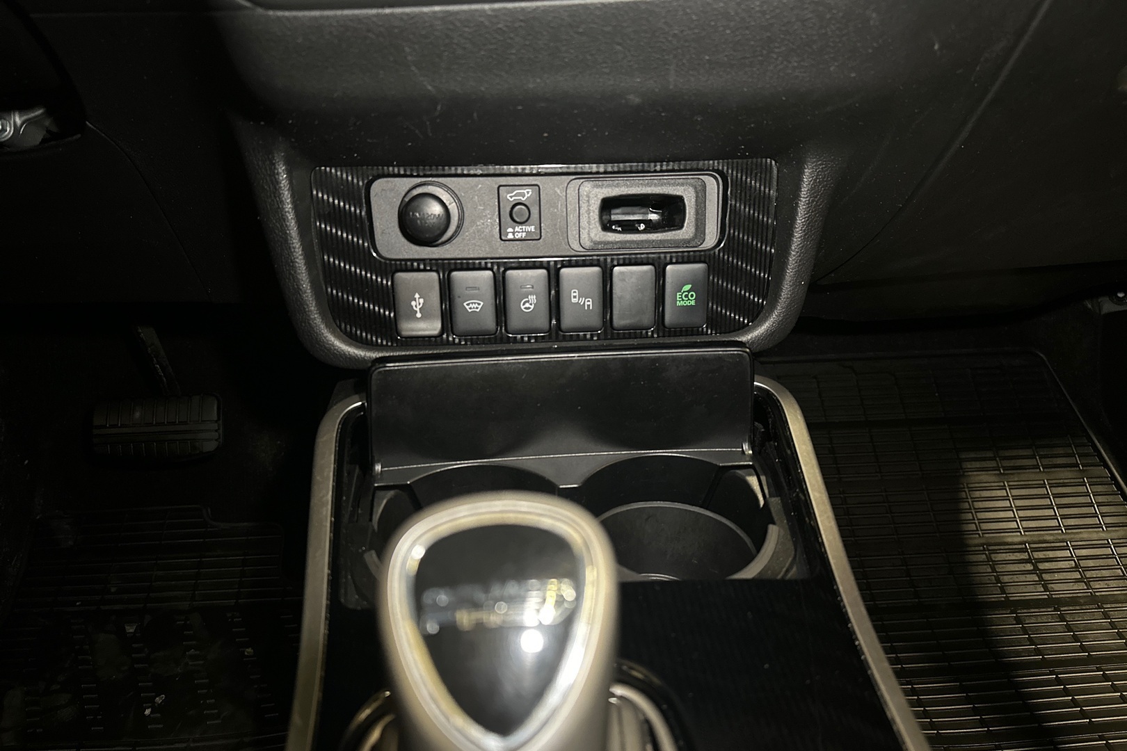 MITSUBISHI Outlander PHEV 2020