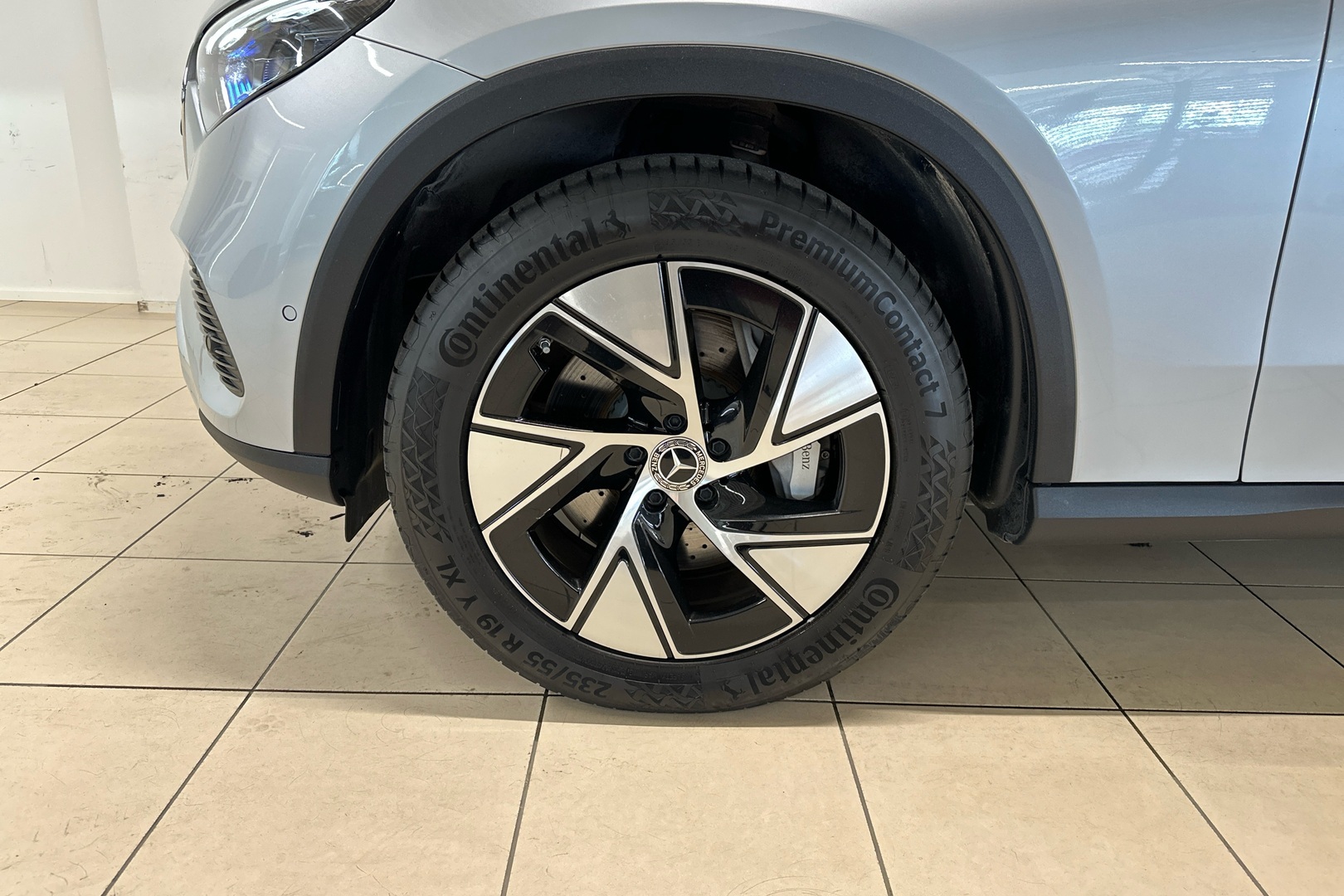 MERCEDES-BENZ GLC 2024