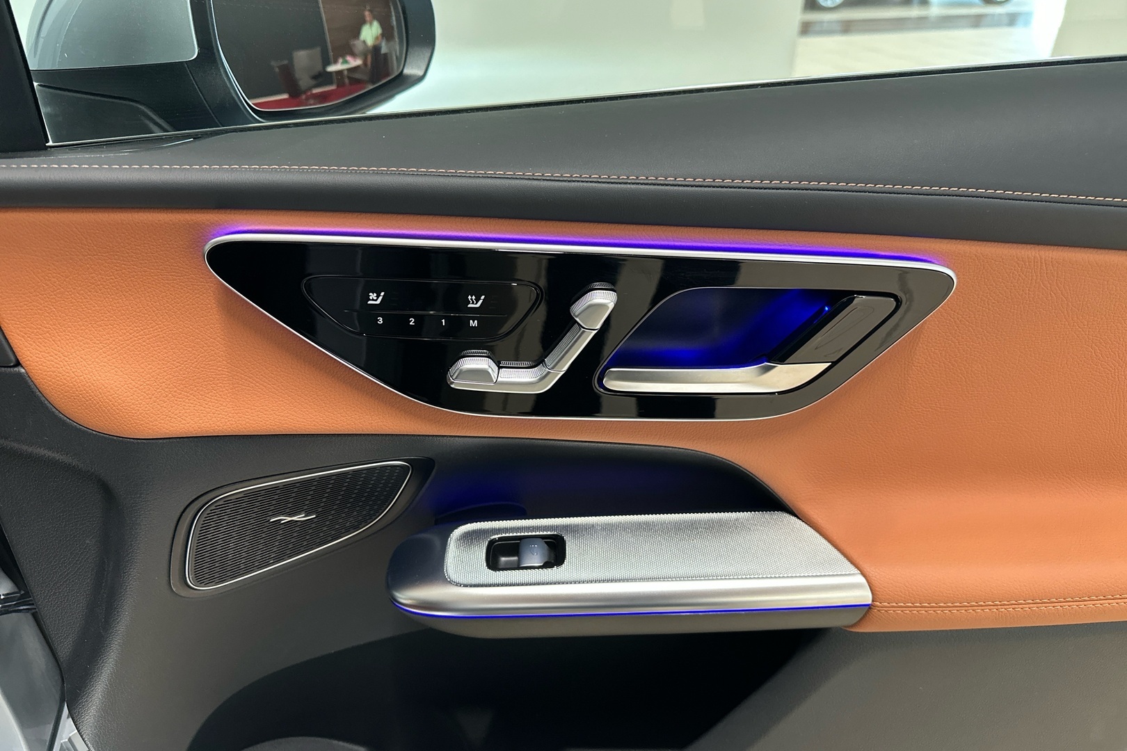 MERCEDES-BENZ GLC 2024