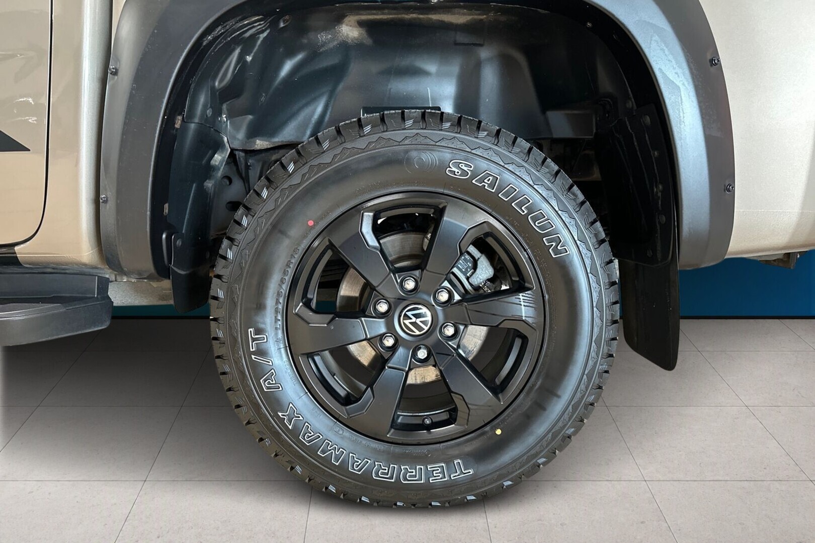 VOLKSWAGEN Amarok 2024