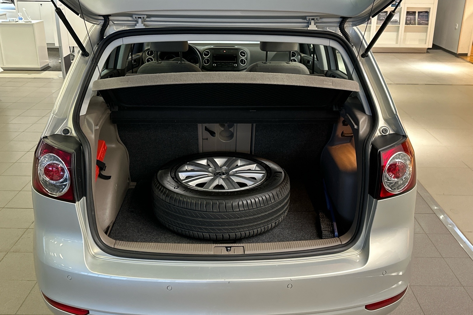 VOLKSWAGEN Golf Plus 2012