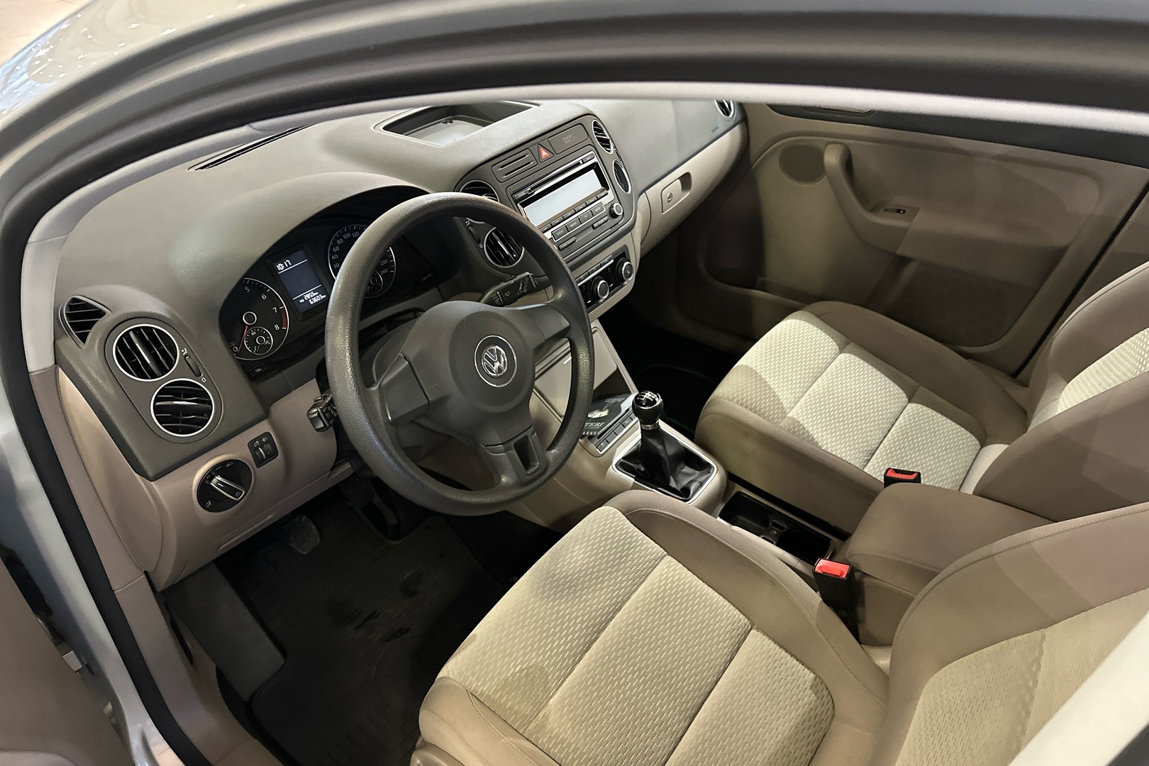 VOLKSWAGEN Golf Plus 2012