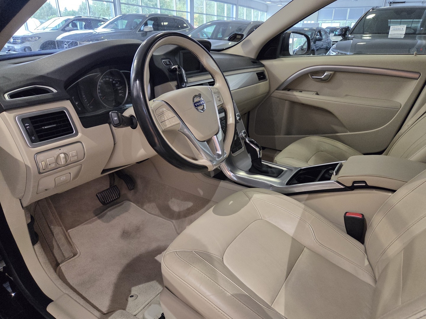 VOLVO S80 2015