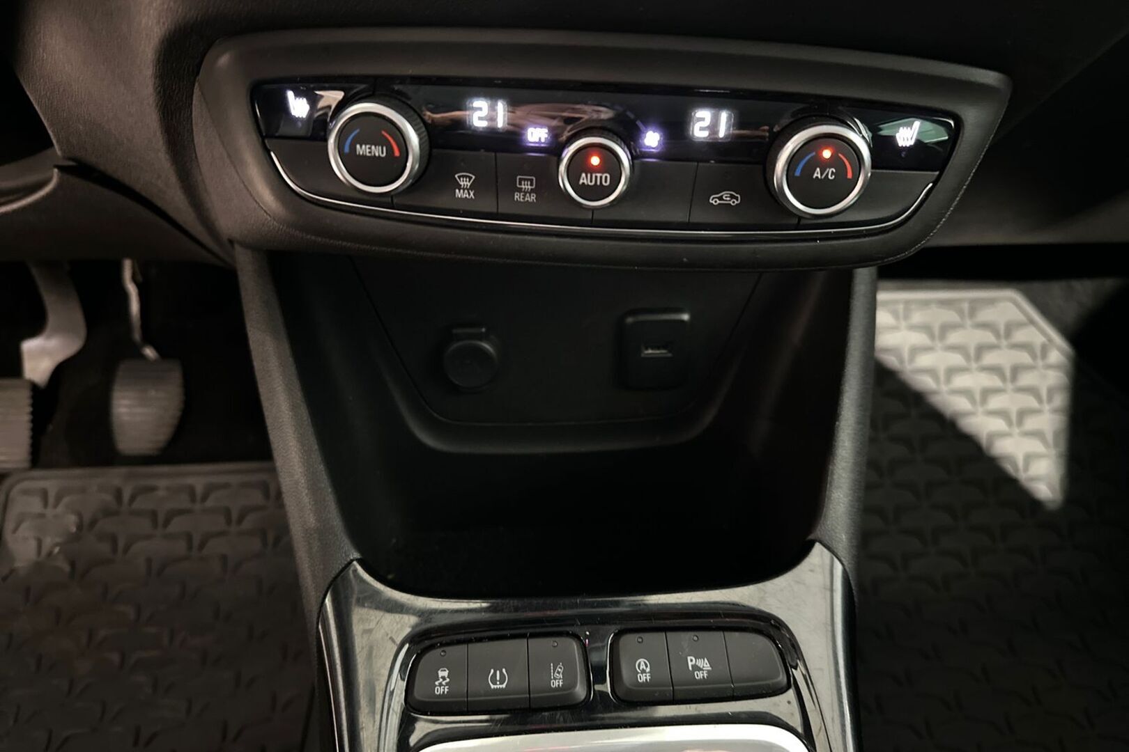 OPEL Crossland X 2019