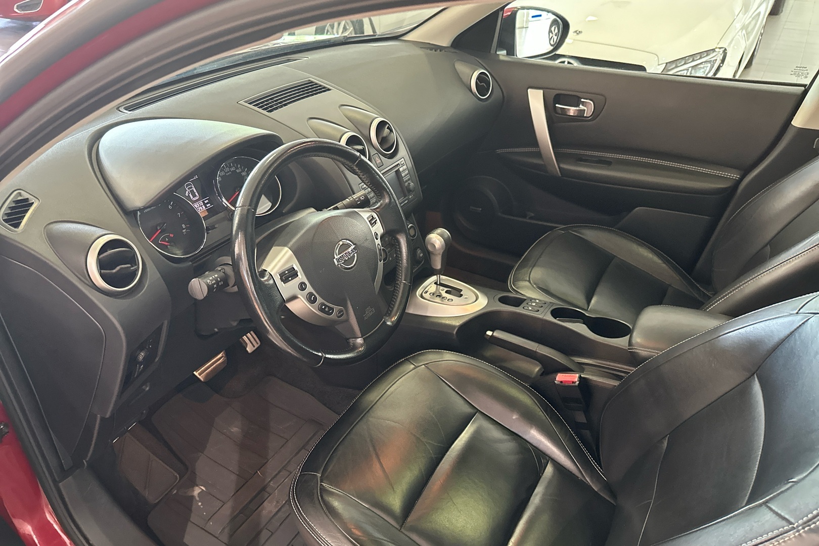 NISSAN Qashqai 2011