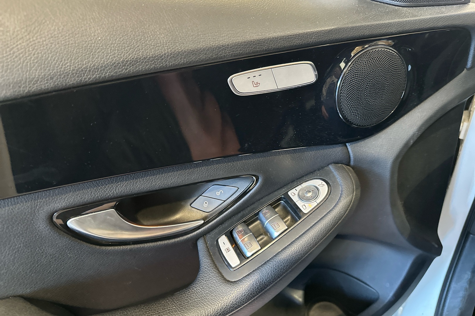 MERCEDES-BENZ C 2018