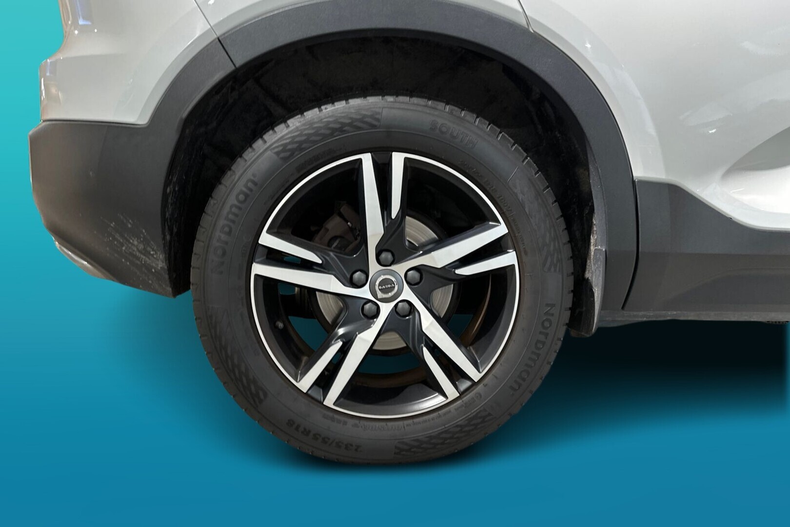 VOLVO XC40 2020