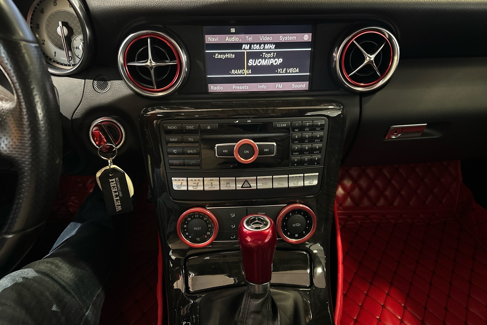 MERCEDES-BENZ SLK 2012