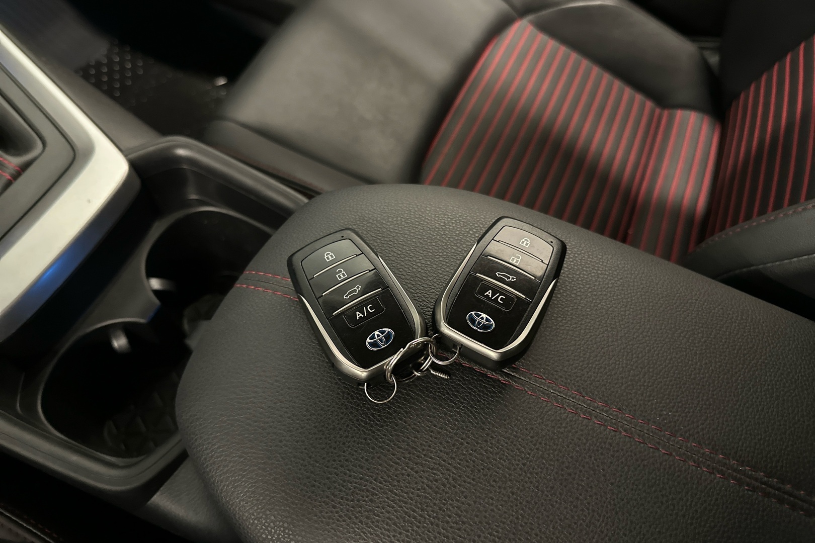 TOYOTA RAV4 PLUG-IN 2022