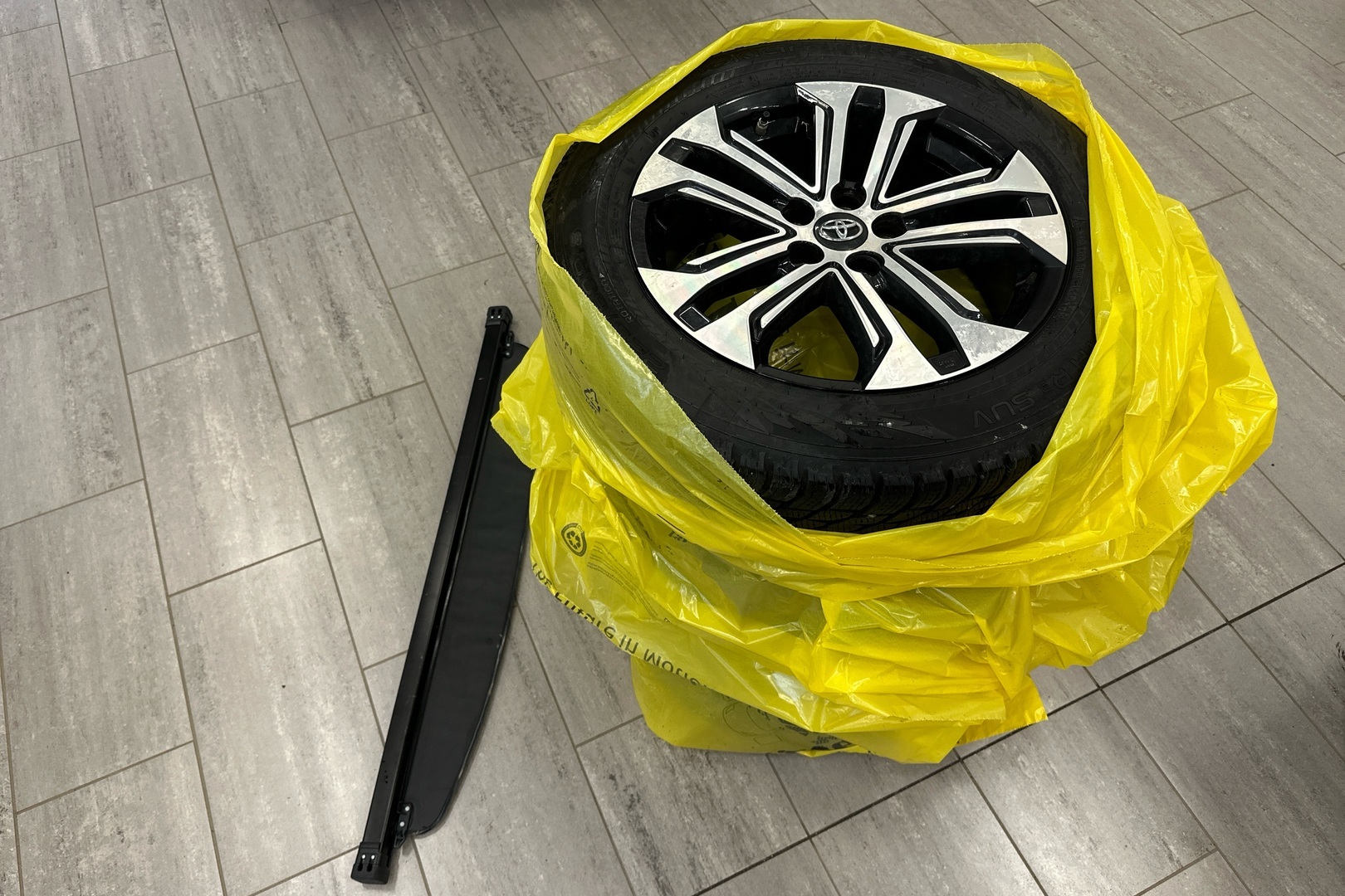 TOYOTA RAV4 PLUG-IN 2022