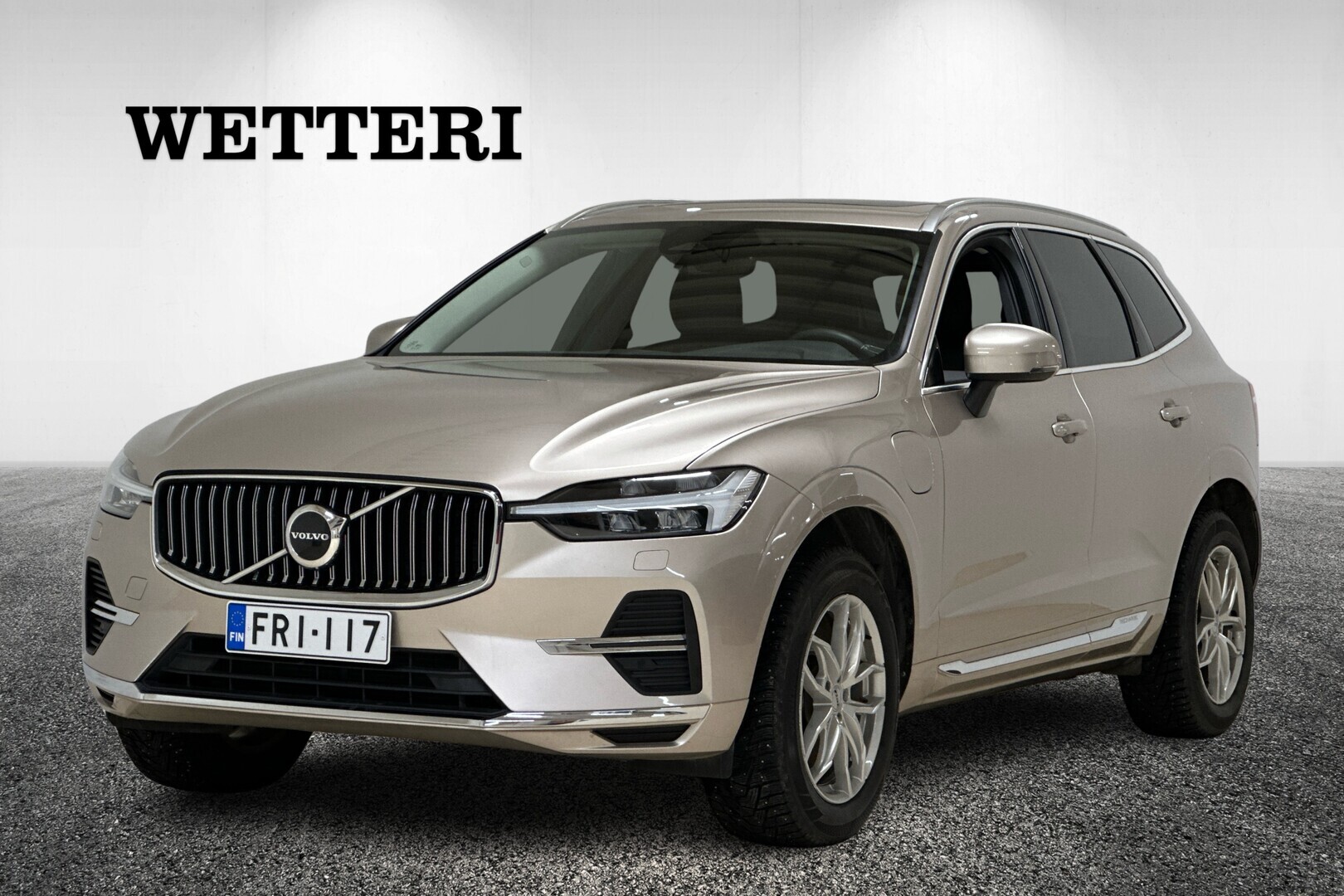 VOLVO XC60 2023