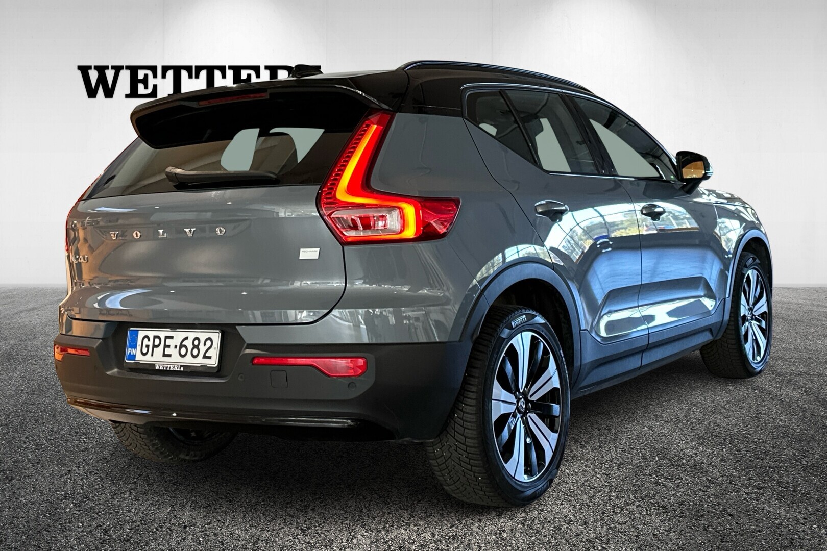 VOLVO XC40 2023