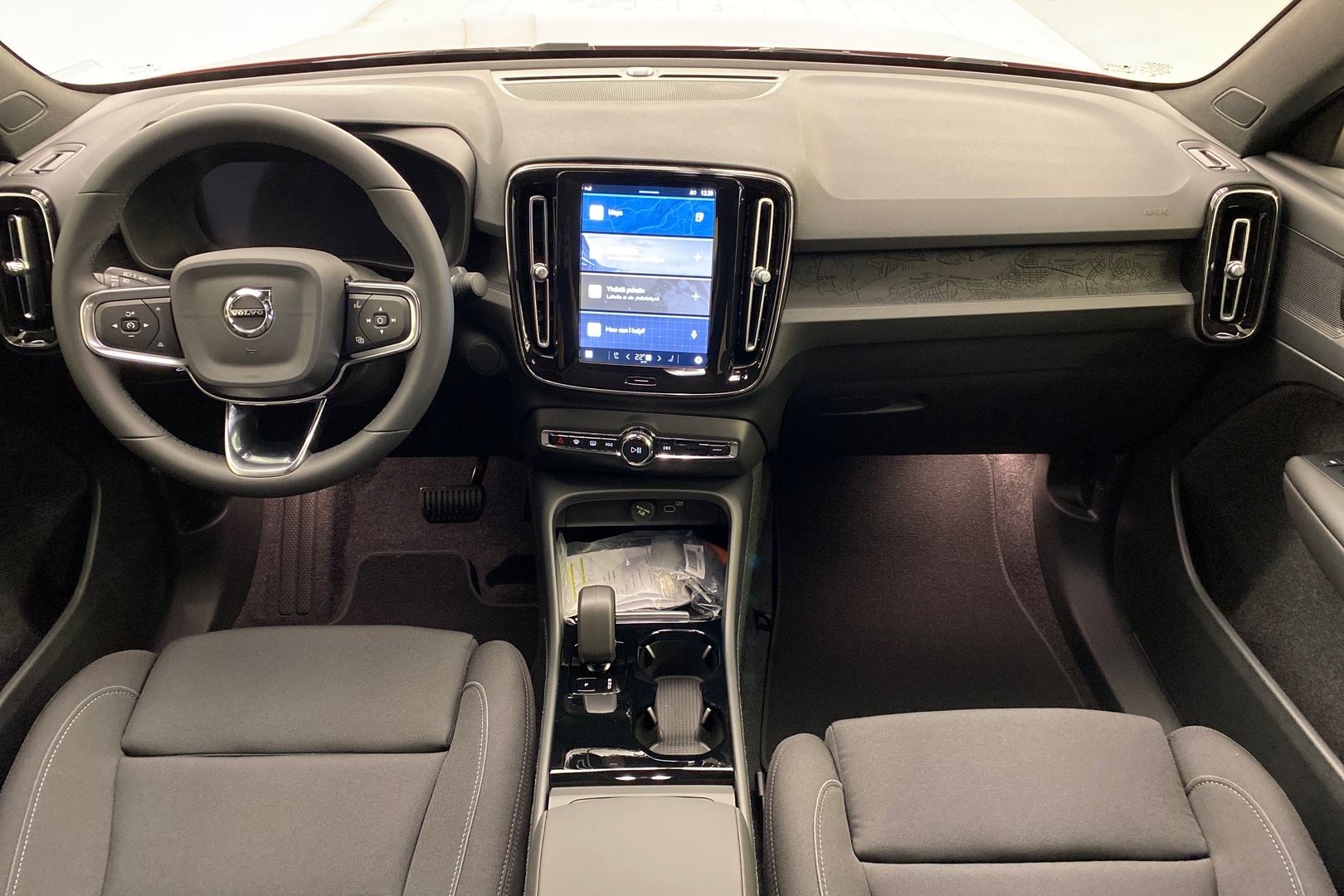 VOLVO C40 2024