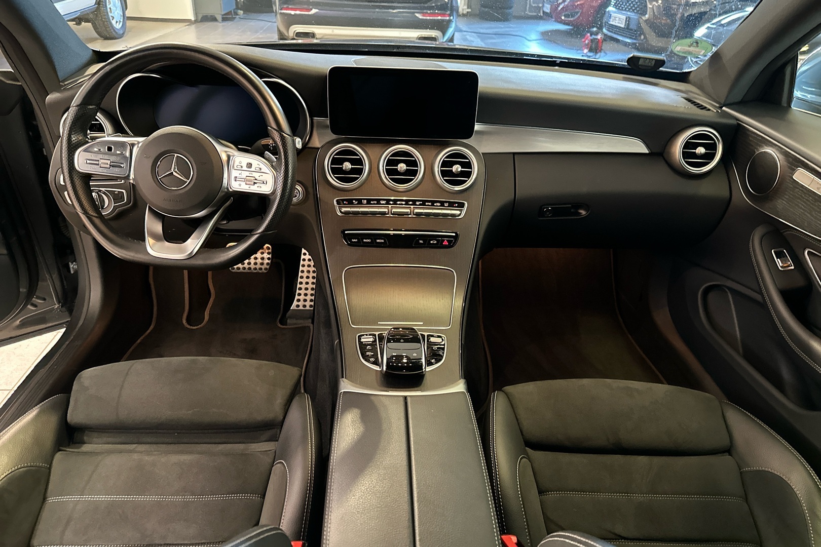 MERCEDES-BENZ C 2021