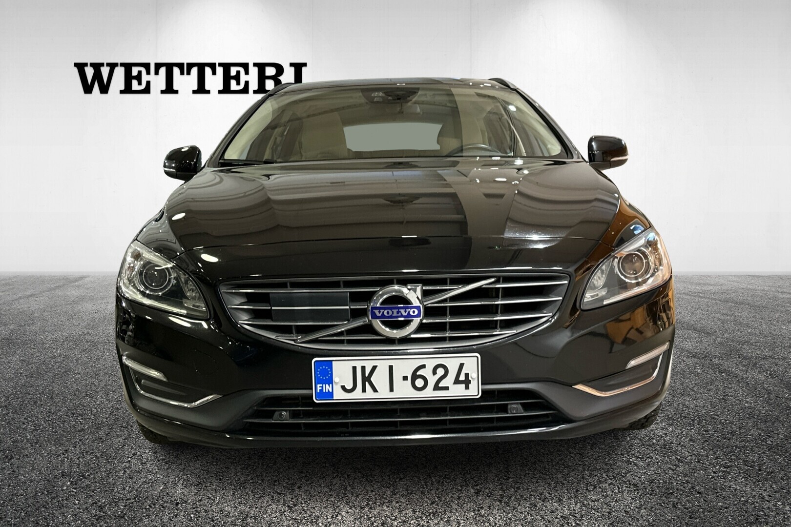 VOLVO V60 2016