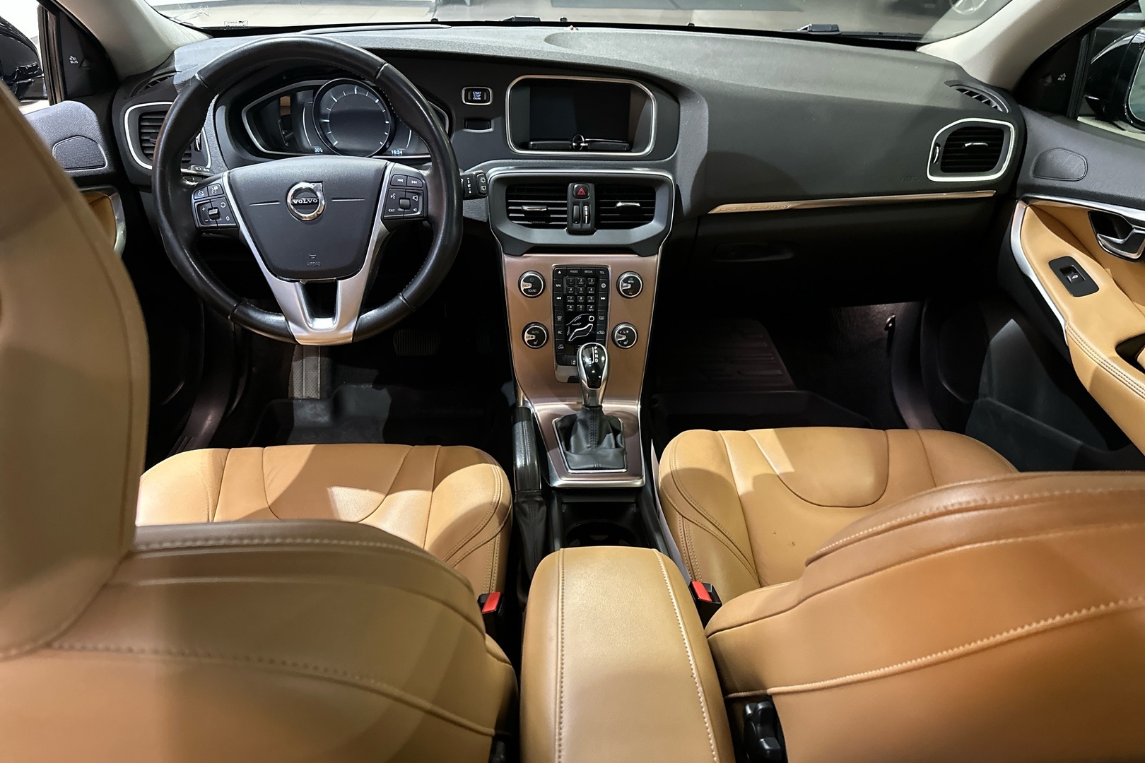 VOLVO V40 Cross Country 2017