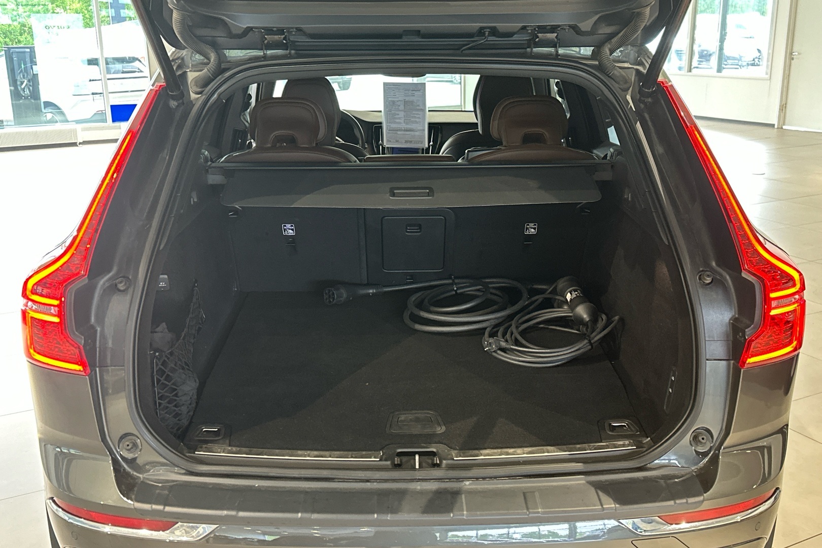 VOLVO XC60 2021