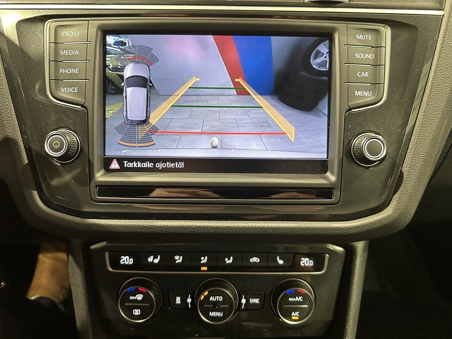 VOLKSWAGEN Tiguan 2017