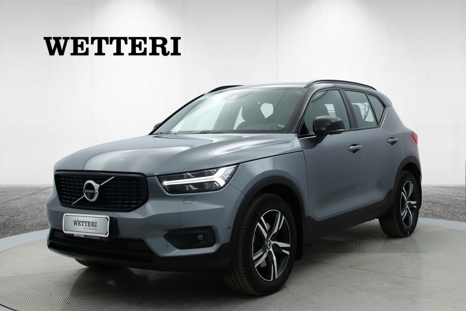 VOLVO XC40 2019
