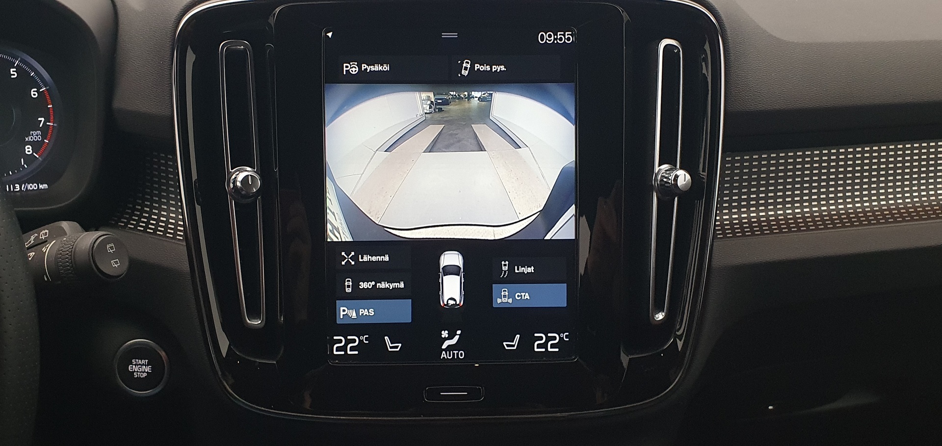 VOLVO XC40 2019