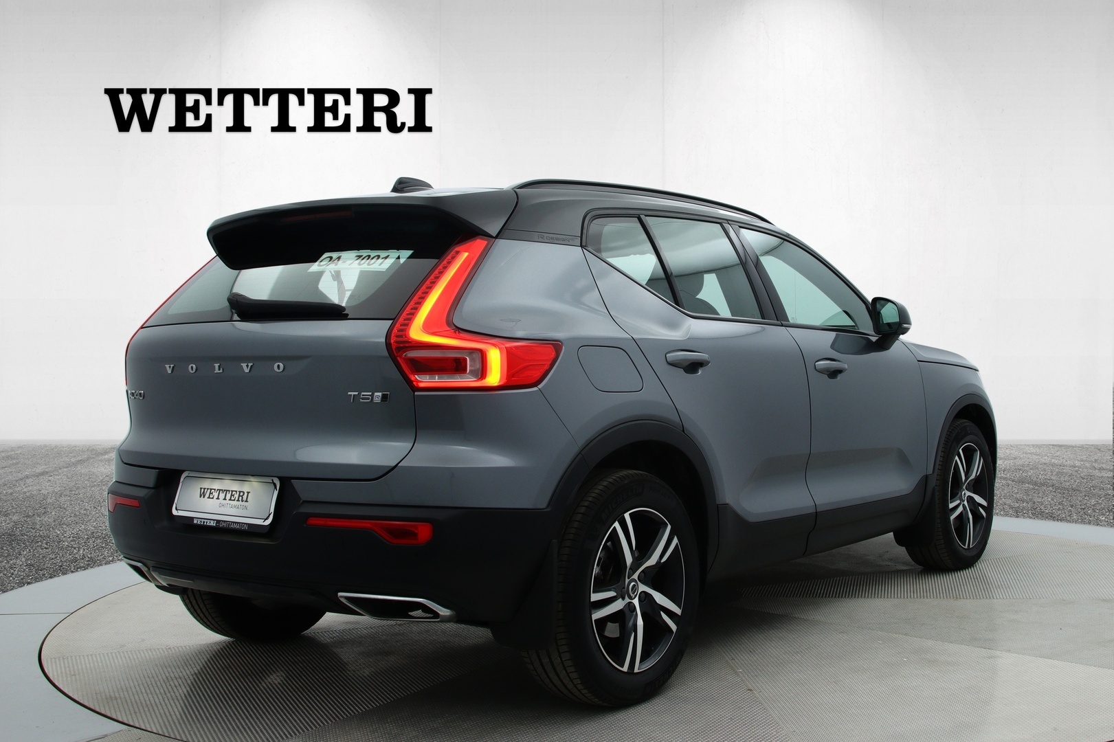 VOLVO XC40 2019