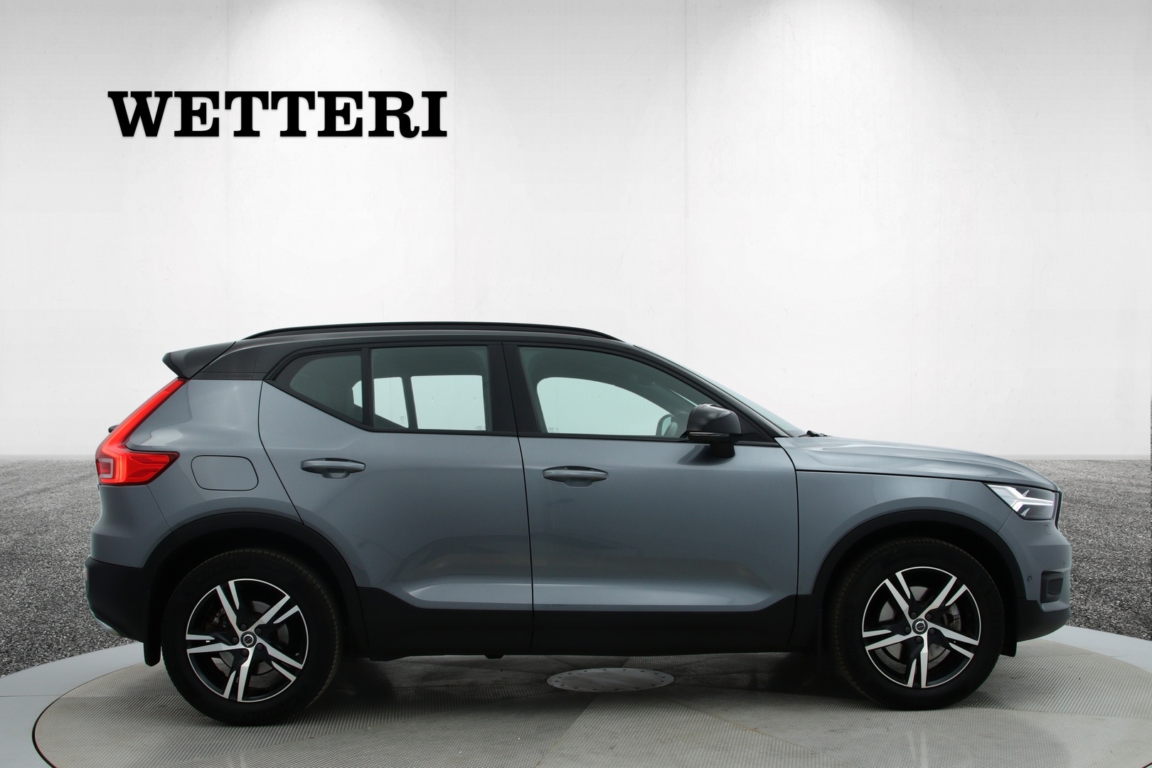 VOLVO XC40 2019