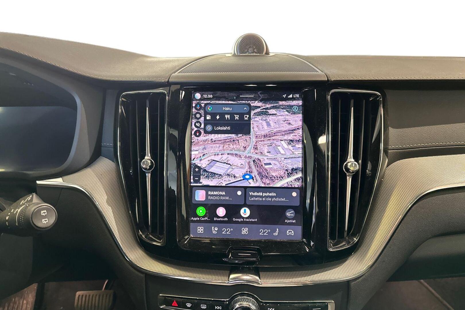 VOLVO XC60 2025